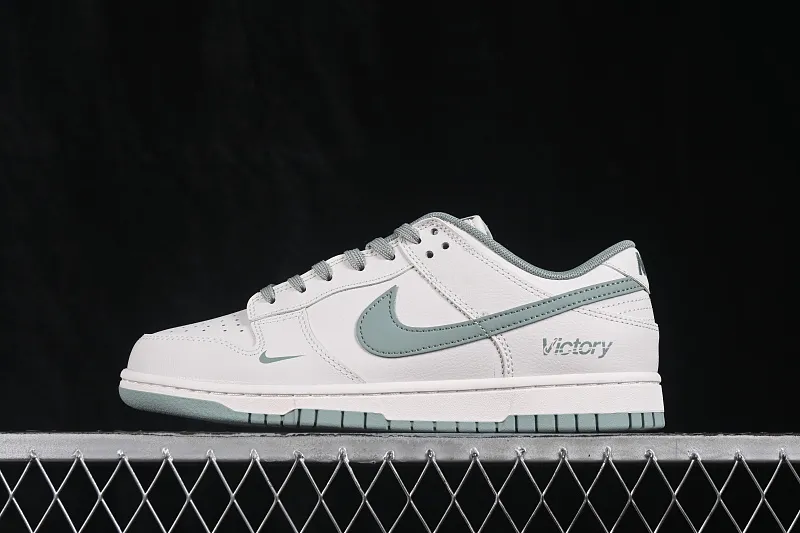 All categories Nk SB Dunk series Nk SB Dunk Low low-top sneakers Nike SB Dunk Low low-top casual sneakers WG0320-142